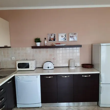 Apartament Maja *